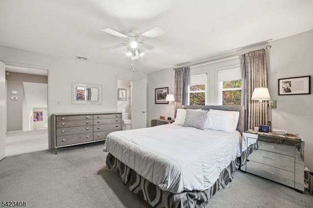 50 Knollwood Dr, Livingston Twp., NJ 07039