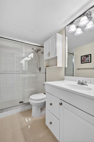 800 Parkview Dr 908, Hallandale Beach, FL 33009