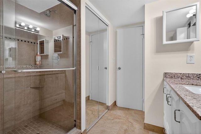 800 Parkview Dr 908, Hallandale Beach, FL 33009