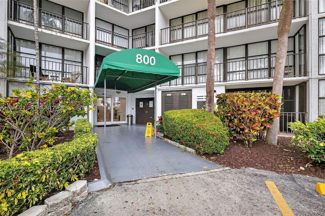 800 Parkview Dr 908, Hallandale Beach, FL 33009