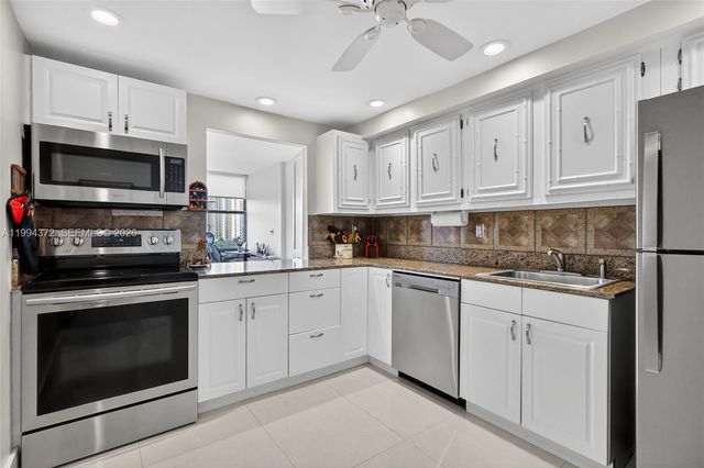 800 Parkview Dr 908, Hallandale Beach, FL 33009