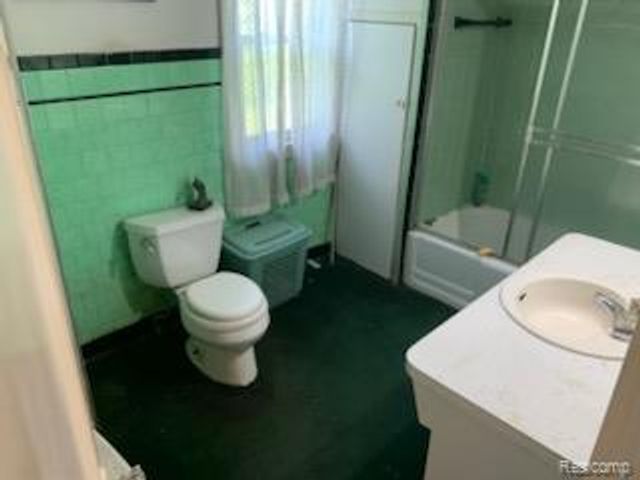 20732 June Avenue, Warren, MI 48091