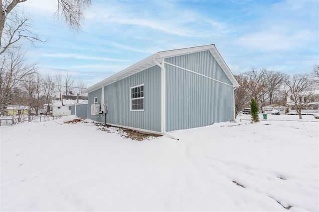 303 Middle Street, Three Rivers, MI 49093