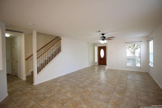 650 LYNX MTN, San Antonio, TX 78251