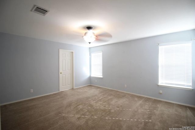 650 LYNX MTN, San Antonio, TX 78251