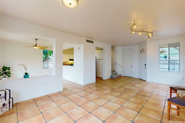 91-1058 Keokolo Street C, Kapolei, HI 96707