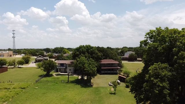 125 Lewis Drive, Little Elm, TX 75068