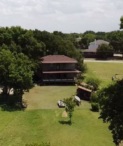 125 Lewis Drive, Little Elm, TX 75068