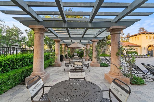 195 Lockford, Irvine, CA 92602