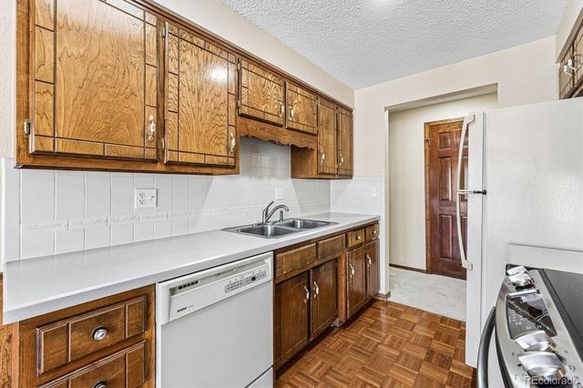 6505 W 34th Avenue, Wheat Ridge, CO 80033