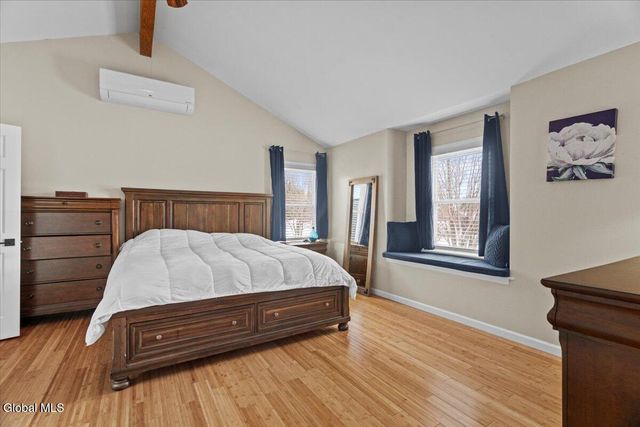 23 Fox Knoll Way, Hampton, NY 12837