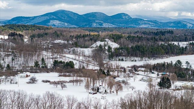 23 Fox Knoll Way, Hampton, NY 12837