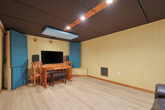 80 Brookdale Rd, Sudbury, MA 01776