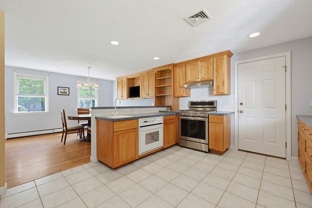 80 Brookdale Rd, Sudbury, MA 01776