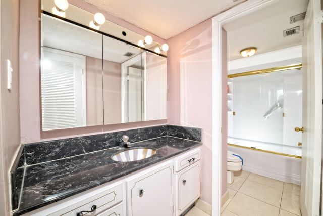 18081 Biscayne Boulevard 403, Aventura, FL 33160