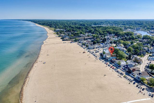 34 Lake Shore Drive, South Haven, MI 49090