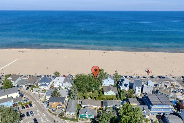 34 Lake Shore Drive, South Haven, MI 49090