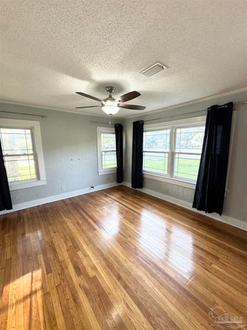 1200 Wilson Ave, Pensacola, FL 32507