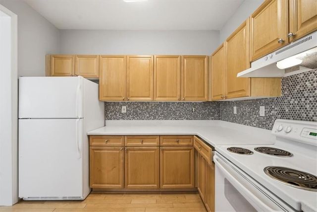 218 Edinburgh Court 218, Alpharetta, GA 30004