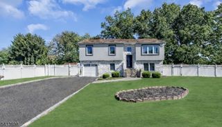 34 Vernon St, Sayreville Boro, NJ 08859