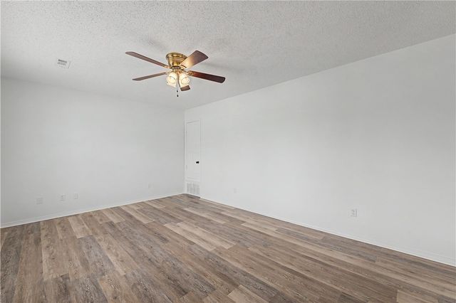 3400 SW Landau Court, Bentonville, AR 72712