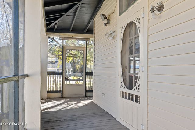 153 Duperier Avenue, New Iberia, LA 70563