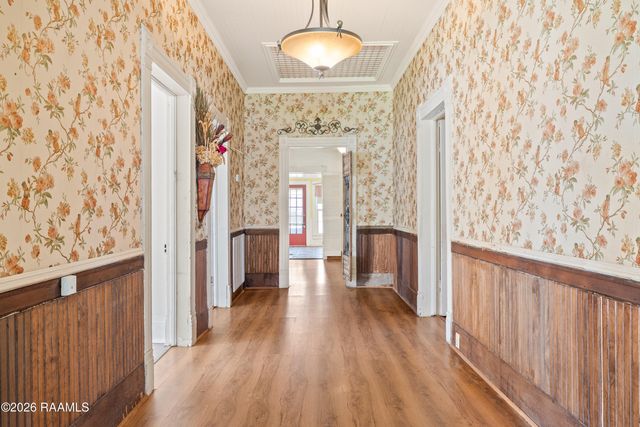 153 Duperier Avenue, New Iberia, LA 70563