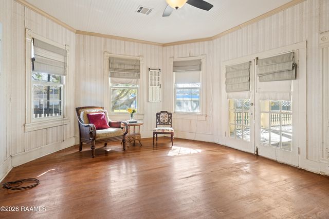 153 Duperier Avenue, New Iberia, LA 70563