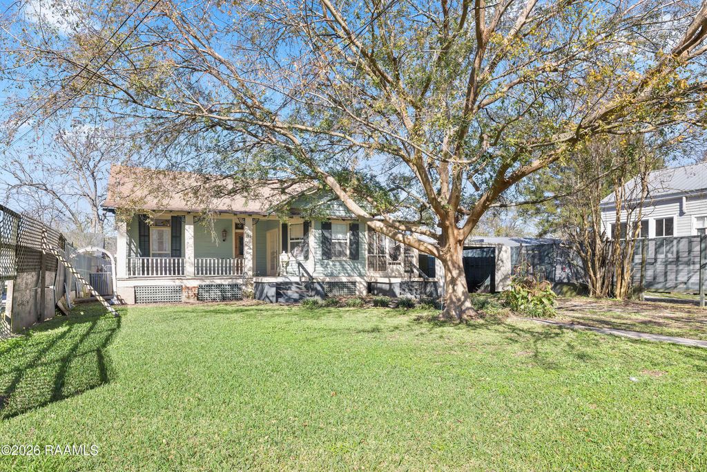 153 Duperier Avenue, New Iberia, LA 70563