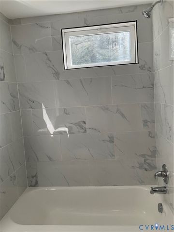 1874 Sherwood Rd, Petersburg, VA 23805
