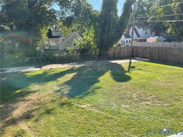 1874 Sherwood Rd, Petersburg, VA 23805