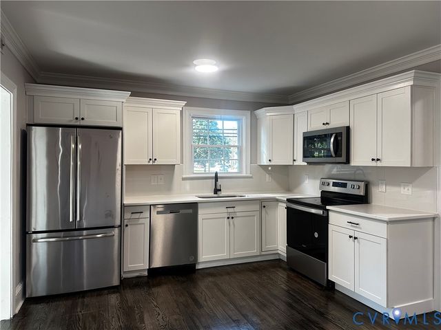 1874 Sherwood Rd, Petersburg, VA 23805