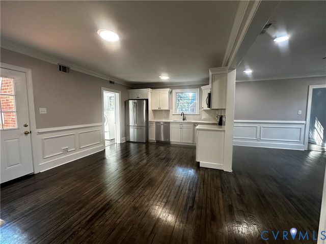 1874 Sherwood Rd, Petersburg, VA 23805