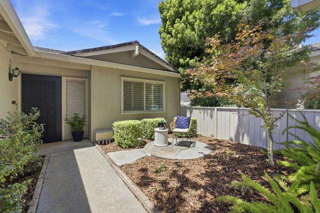 26 Miranda Ct, Sacramento, CA 95822
