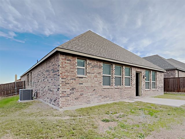 11321 Early Creek Lane, Fort Worth, TX 76108