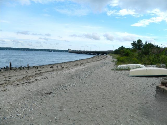 4 Triton Drive, North Kingstown, RI 02874