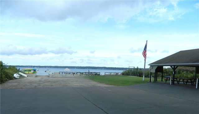 4 Triton Drive, North Kingstown, RI 02874