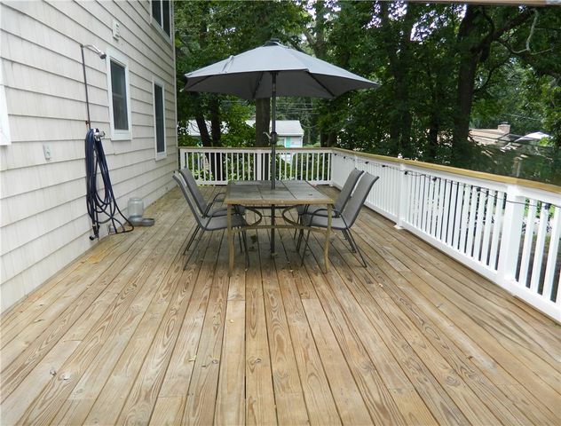 4 Triton Drive, North Kingstown, RI 02874