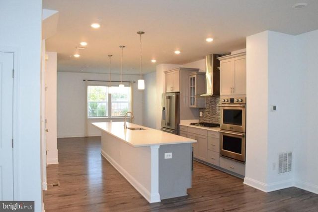 7505 LEDGERS WAY, Hanover, MD 21076