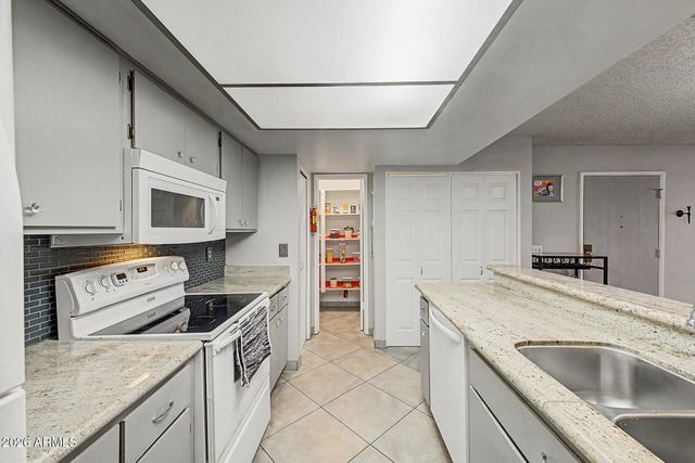 1920 W LINDNER Avenue 175, Mesa, AZ 85202