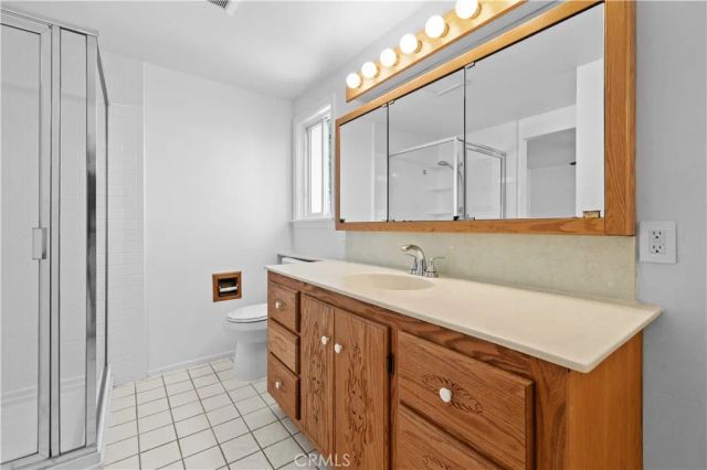 1422 N Harwood, Orange, CA 92867