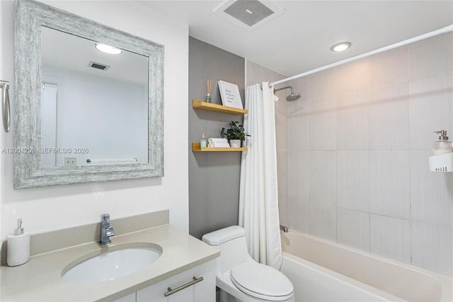 3250 NE 1st Ave 913, Miami, FL 33137