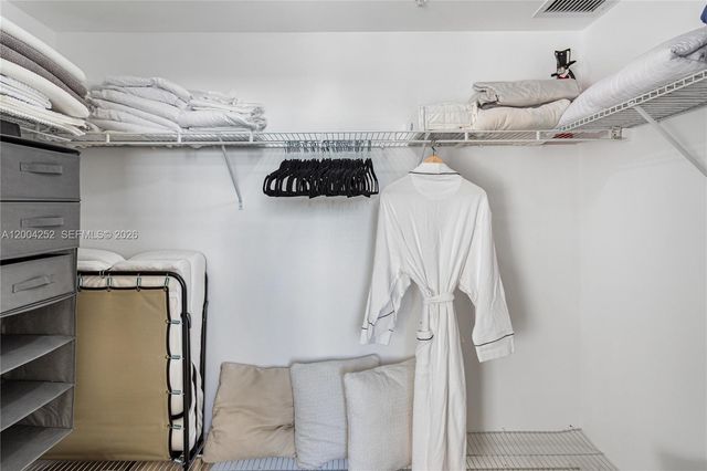 3250 NE 1st Ave 913, Miami, FL 33137