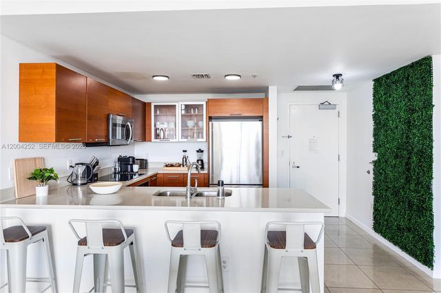 3250 NE 1st Ave 913, Miami, FL 33137