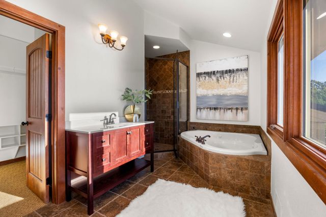 15907 Booth CIR, Volente, TX 78641