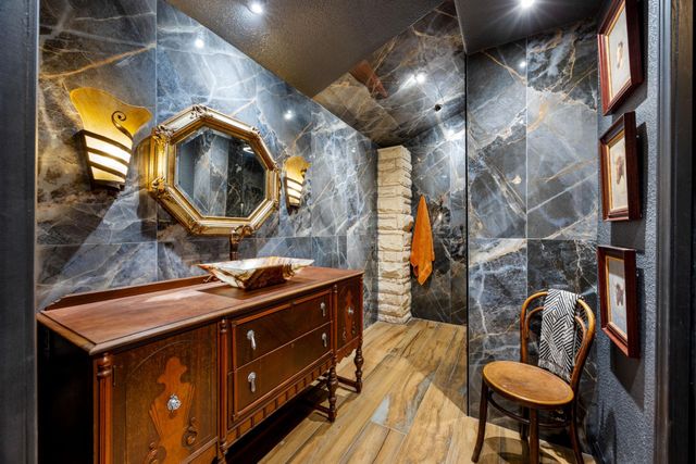 15907 Booth CIR, Volente, TX 78641