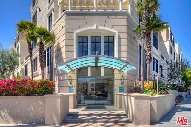 11847 Gorham Avenue 104, Los Angeles, CA 90049