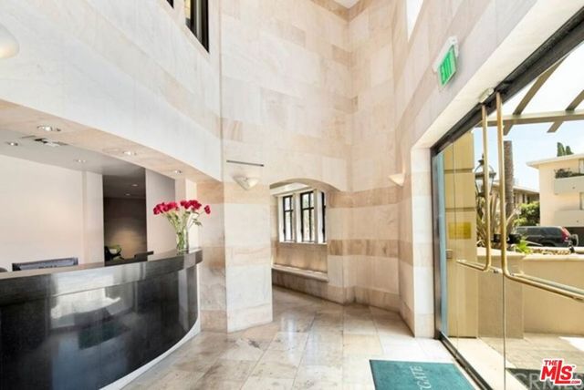 11847 Gorham Avenue 104, Los Angeles, CA 90049