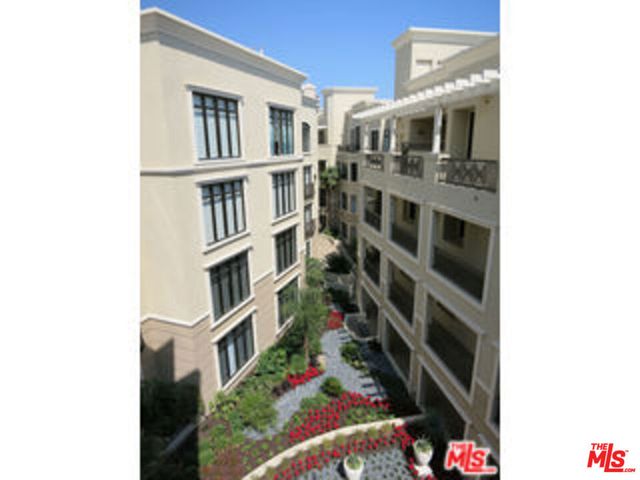 11847 Gorham Avenue 104, Los Angeles, CA 90049