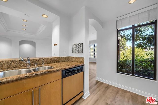 11847 Gorham Avenue 104, Los Angeles, CA 90049